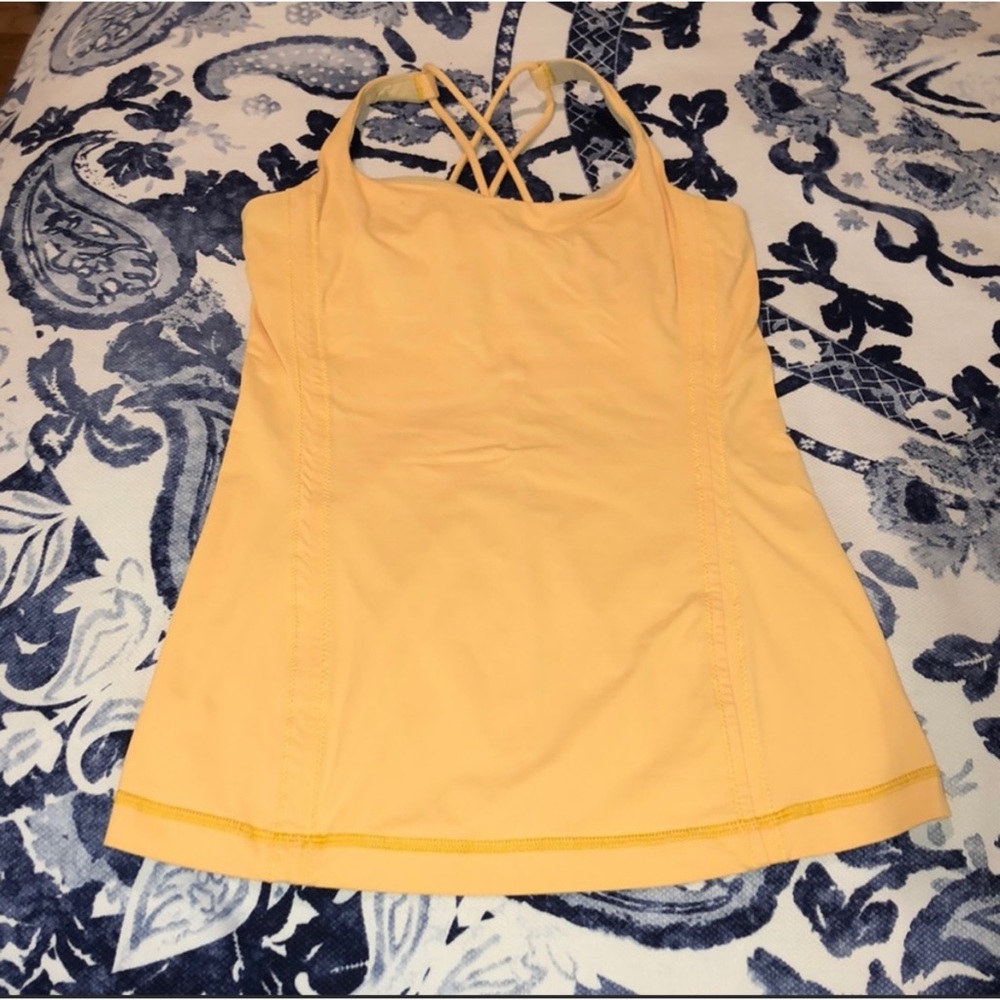 Lululemon sports top